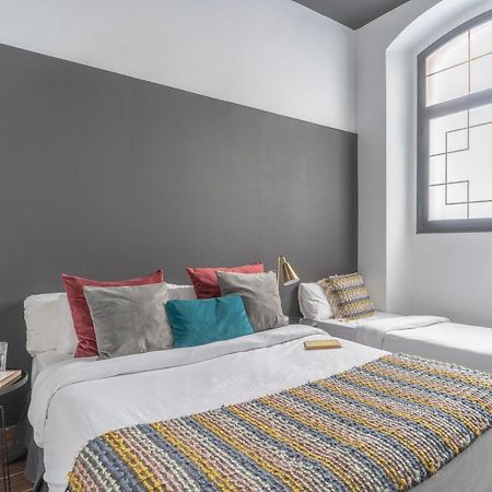 Tsa La Rosa Apartment บาร์เซโลนา ภายนอก รูปภาพ
